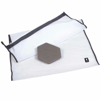 https://charly.si/uploads/products/4f8e1418-1dd6-4d31-a734-061db743771f/small/hurtta-laundry-bag---vreca-za-pranje-pasje-opreme.jpg