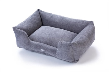 https://charly.si/uploads/products/58eaa1be-3226-4e81-b700-52055d2165e9/small/qushin-divan-dusty---postelja-za-psa---siva1.jpeg